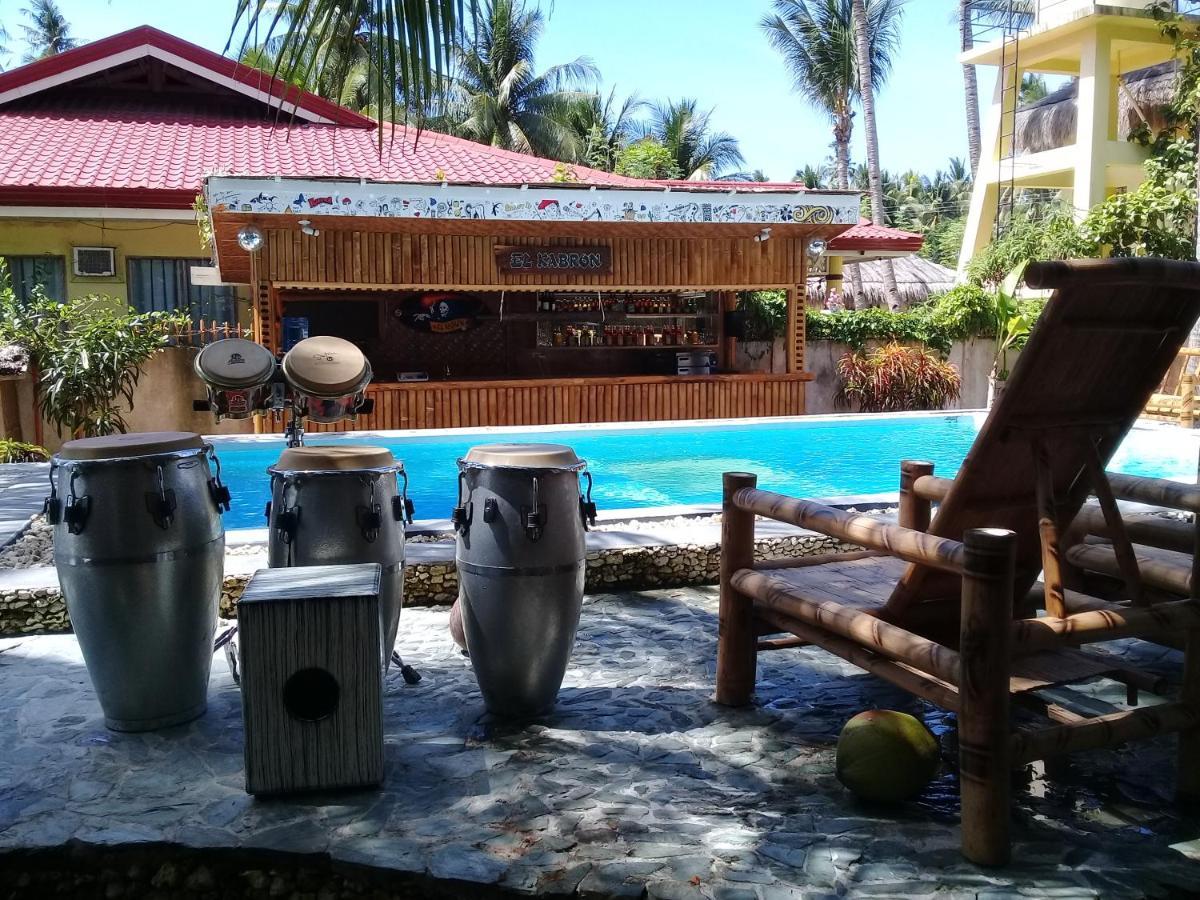 Apo Diver Beach Resort San Juan  Kültér fotó