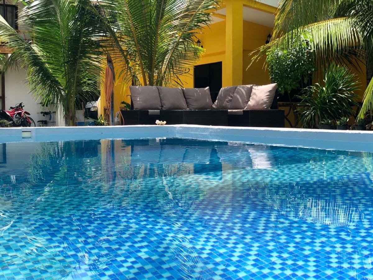 Apo Diver Beach Resort San Juan  Kültér fotó