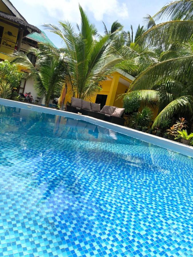 Apo Diver Beach Resort San Juan  Kültér fotó